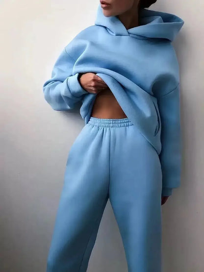 Conjunto Deportivo de Invierno para Mujer | Sudadera Oversize con Capucha + Pantalón Cómodo