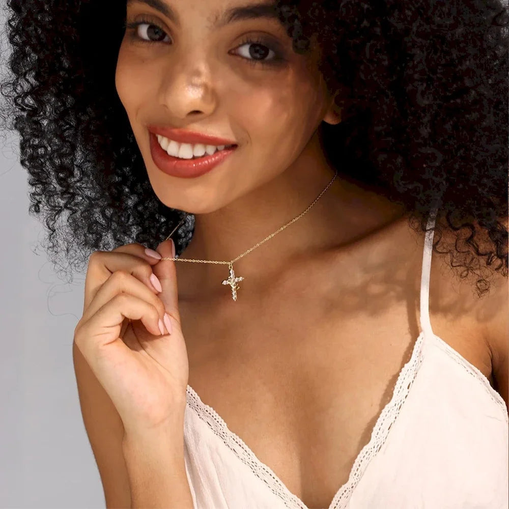 Collar con Cruz Giratoria en Oro Rosa – Acero Inoxidable de 50cm, Resistente al Agua, Estilo Elegante y Espiritual