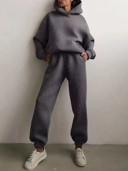Conjunto Deportivo de Invierno para Mujer | Sudadera Oversize con Capucha + Pantalón Cómodo