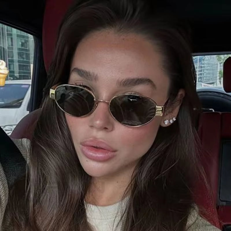 Gafas de Sol Retro UV400 – Estilo Vintage con Montura Metálica de Lujo para Mujer | Protección Total y Elegancia