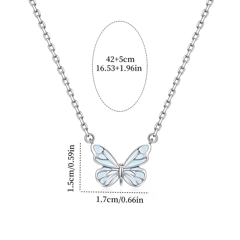 Collar de Mariposa Azul Luminosa – Joyería Minimalista y Elegante para Mujer | Aesthetic Nocturno